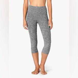 Beyond Yoga NWT’s Women’s Gray Spacedye Cropped High Waisted Leggings Size XS